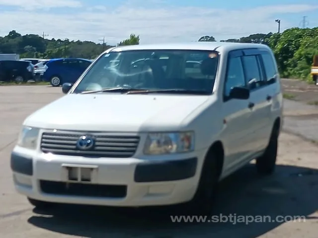 Toyota Succeed Van 2012 photo 3