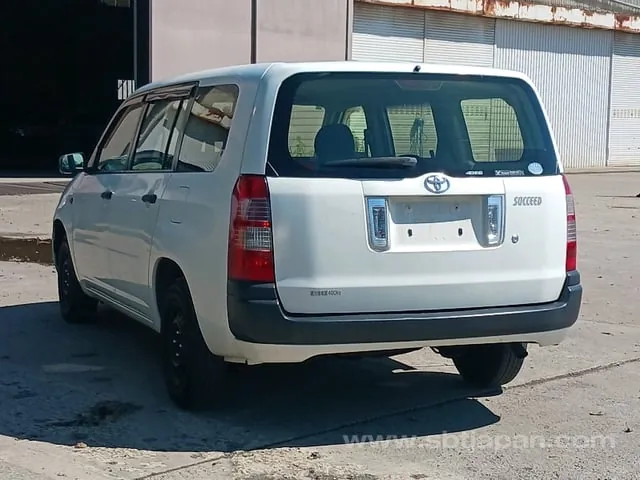 Toyota Succeed Van 2012 photo 5