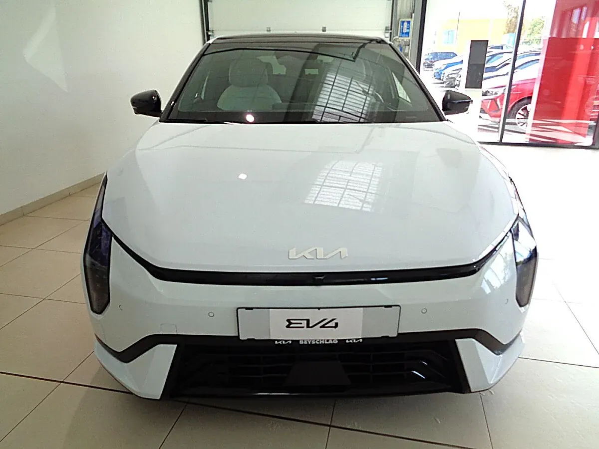 Kia Ev4 photo 3