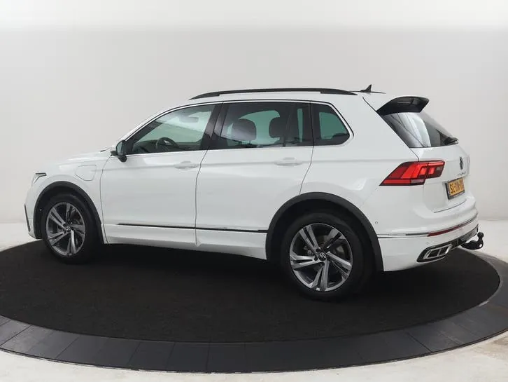 Volkswagen Tiguan 2023 photo 2