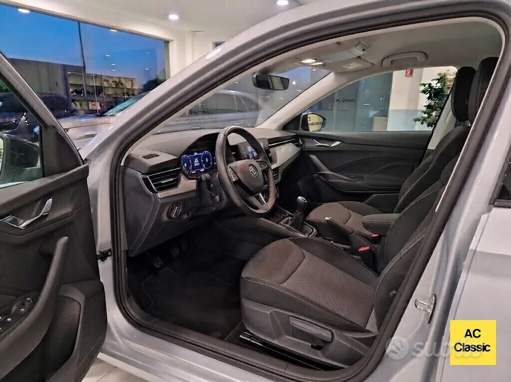 Skoda Fabia 2025 photo 2