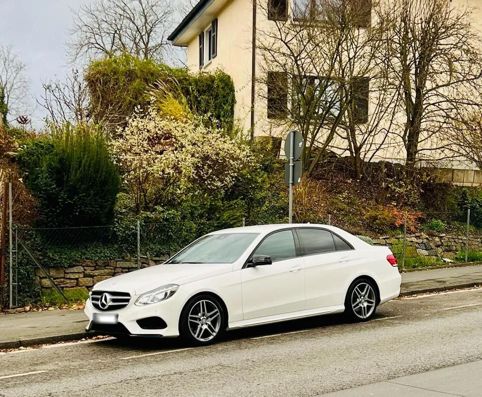 Mercedes-Benz E 200