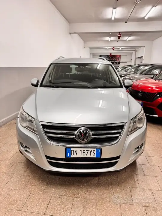 Volkswagen Tiguan 2008 photo 2