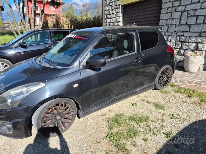 Suzuki Swift 2012 photo 4