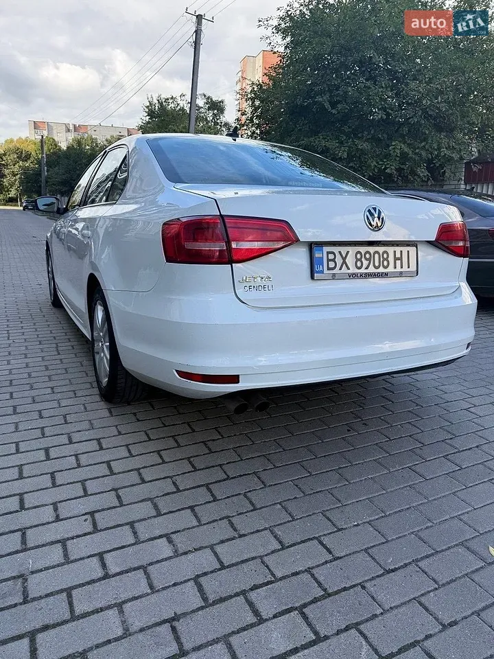 Volkswagen Jetta 2014 photo 4