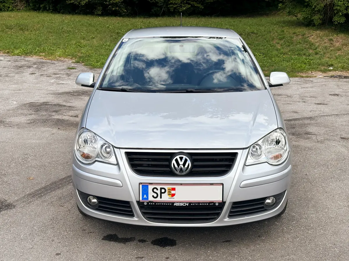 Volkswagen Polo 2009 photo 2