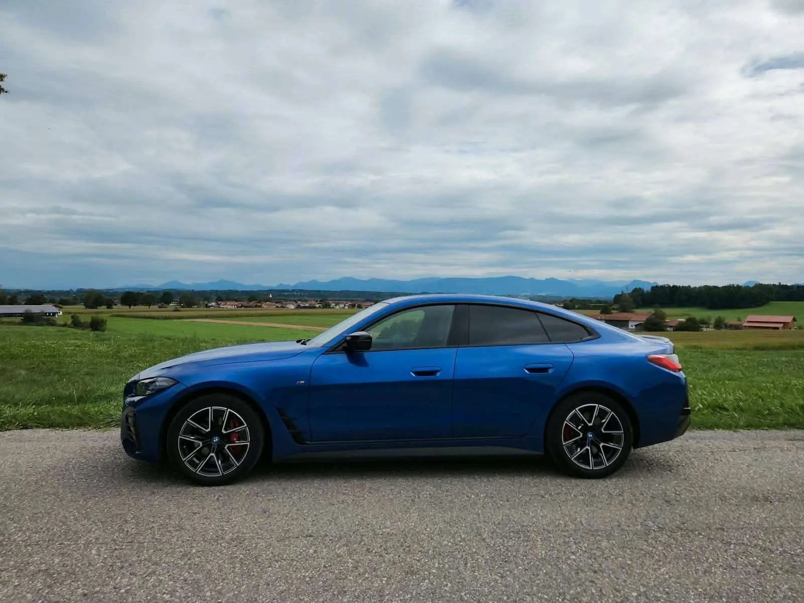 BMW I4 2023 photo 2