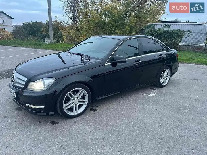 Mercedes-Benz C-Class 2012 photo 3