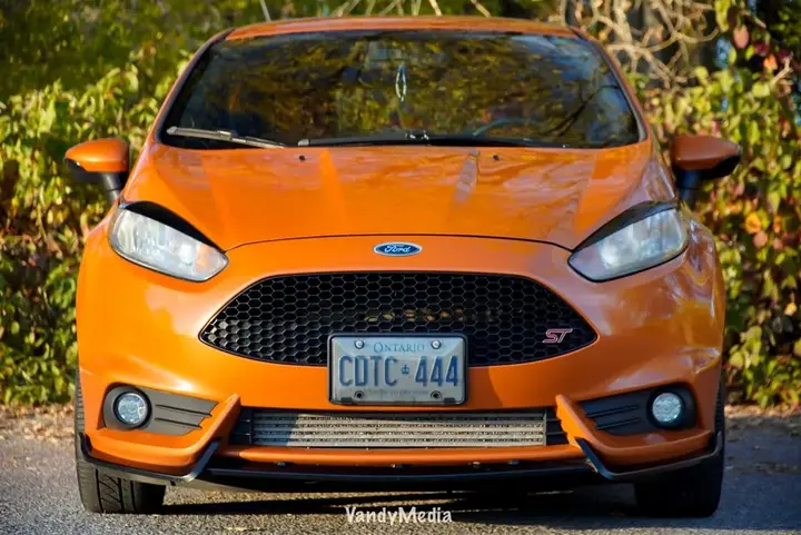 Ford Fiesta 2018 photo 2