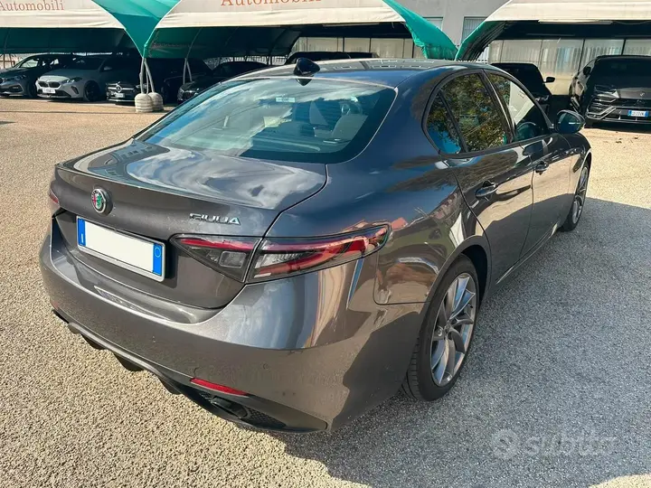 Alfa Romeo Giulia 2026 photo 4