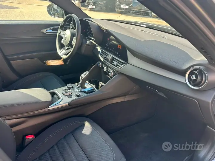 Alfa Romeo Giulia 2026 photo 5