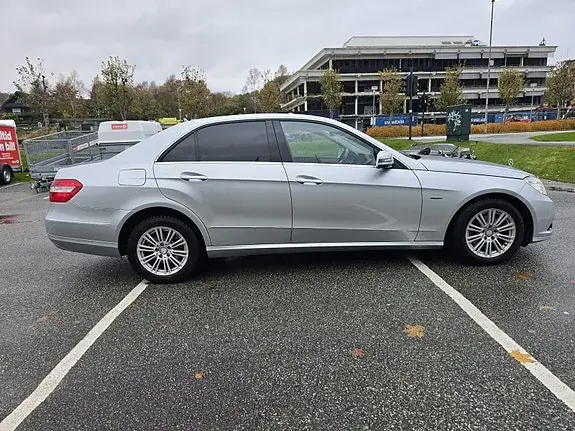 Mercedes-Benz E 220 D 2010 photo 5