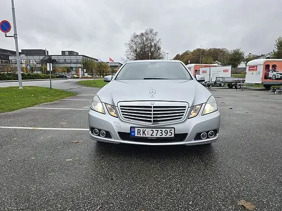 Mercedes-Benz E 220 D