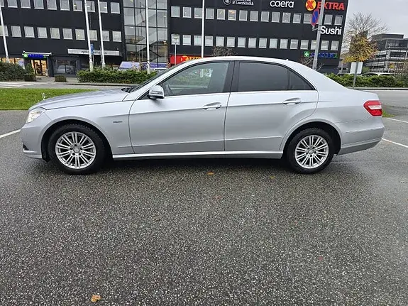 Mercedes-Benz E 220 D 2010 photo 4
