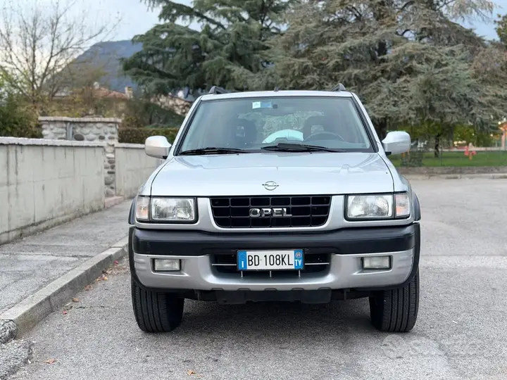 Opel Frontera 1999 photo 2