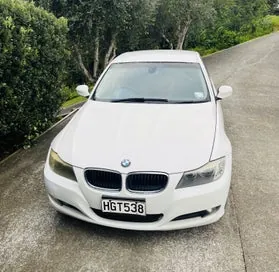 BMW 320I 2009 photo 2
