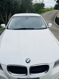 BMW 320I 2009 photo 3