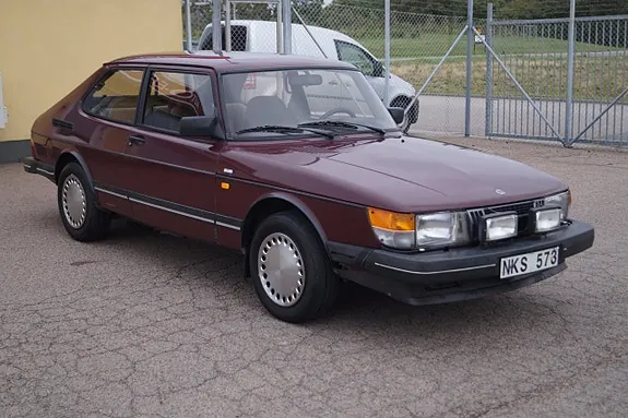 Saab 900 1988 photo 3