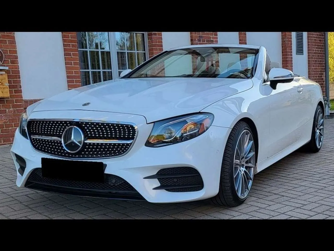 Mercedes-Benz E 200 Cabrio 2020 photo 4