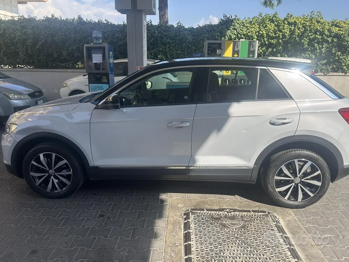 Volkswagen T-Roc 2019 photo 2