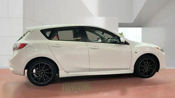Mazda Mazda3 2012 photo 5