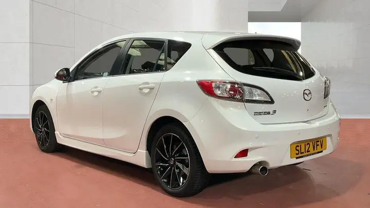 Mazda Mazda3 2012 photo 4