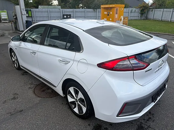 Hyundai Ioniq 2019 photo 2