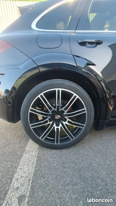 Porsche Cayenne 2012 photo 3