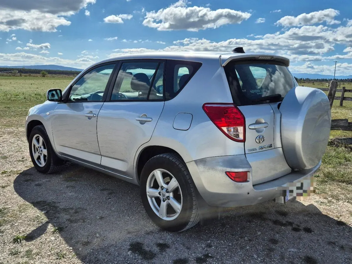 Toyota Rav4 2006 photo 3