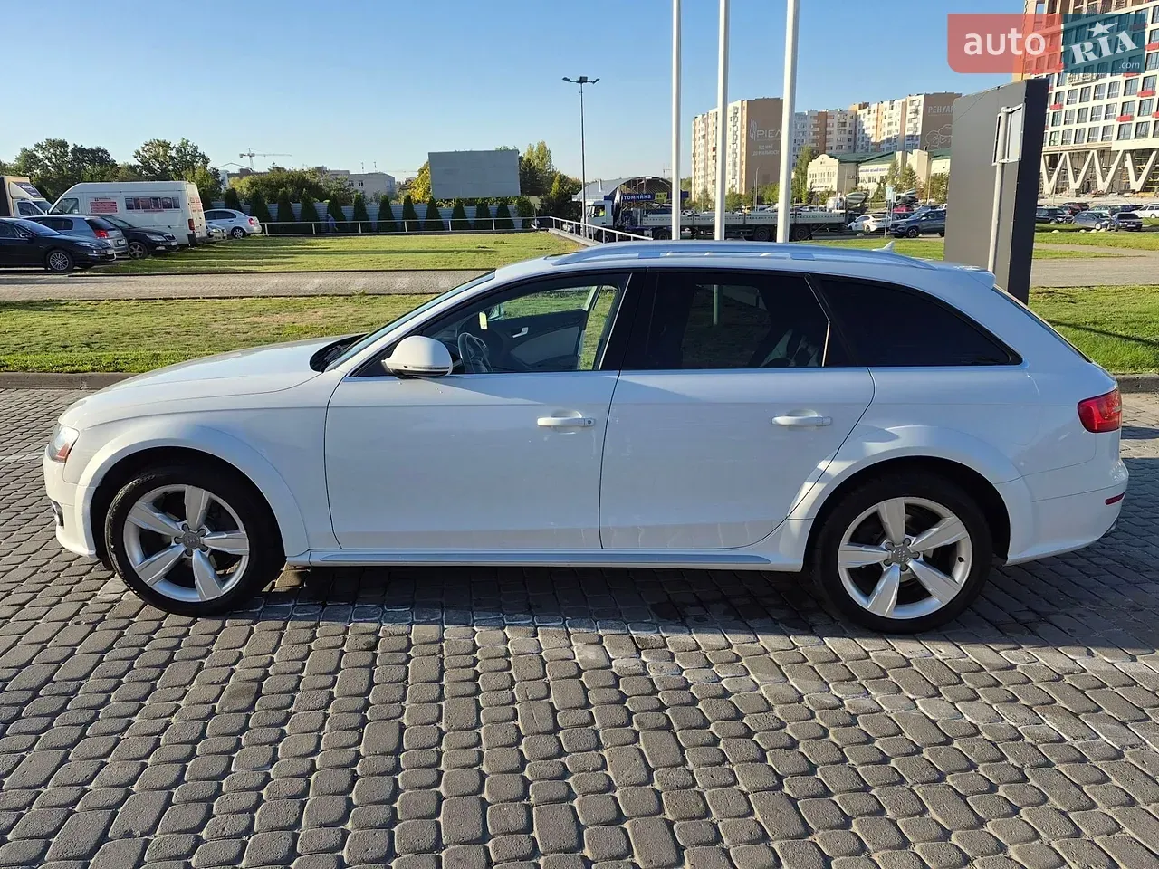 Audi A4 Allroad 2013 photo 4