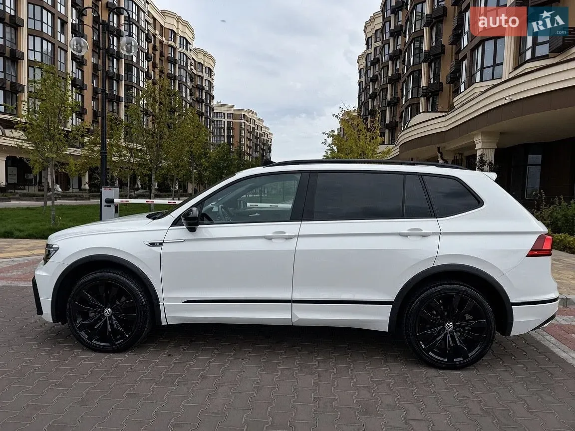 Volkswagen Tiguan 2021 photo 4