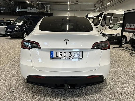 Tesla Model Y 2023 photo 3