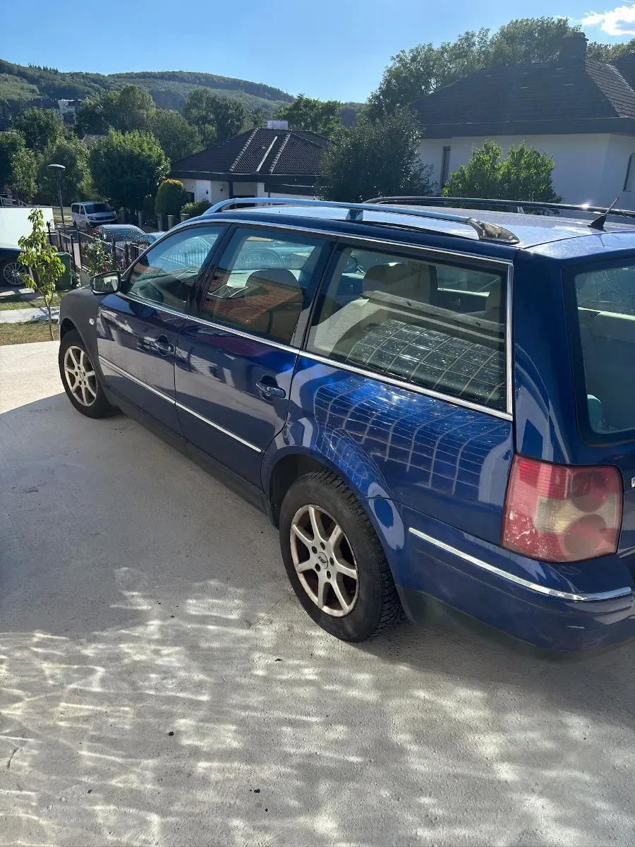 Volkswagen Passat 2003 photo 2