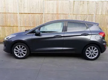 Ford Fiesta 2019 photo 2