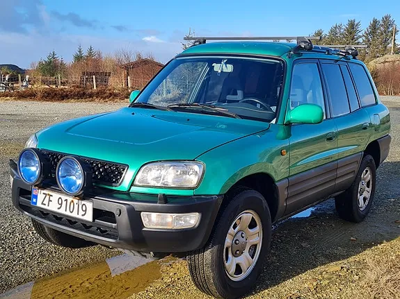 Toyota Rav4 2000 photo 2