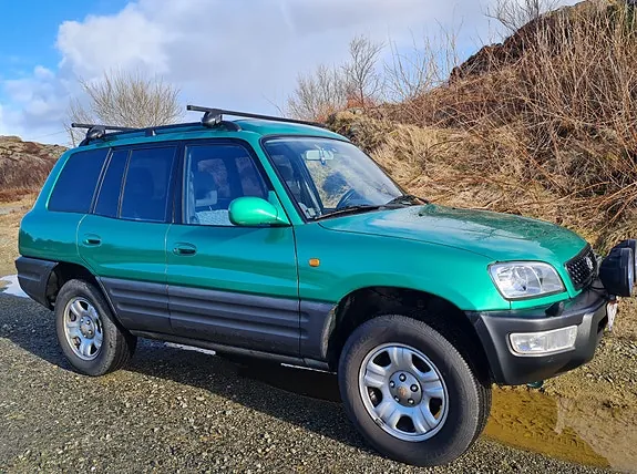 Toyota Rav4 2000 photo 3