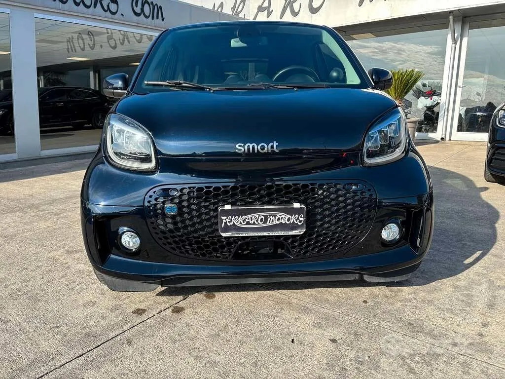 Smart Fortwo 2021 photo 2