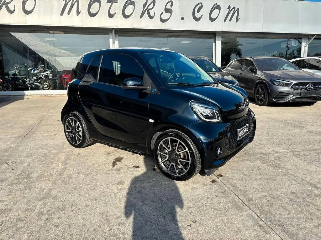 Smart Fortwo 2021 photo 3