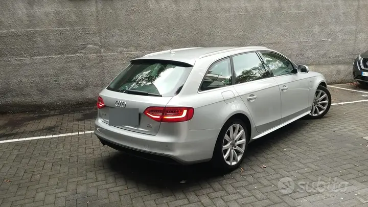 Audi A4 2014 photo 4