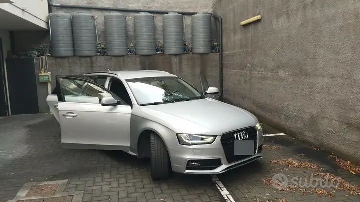 Audi A4 2014 photo 2