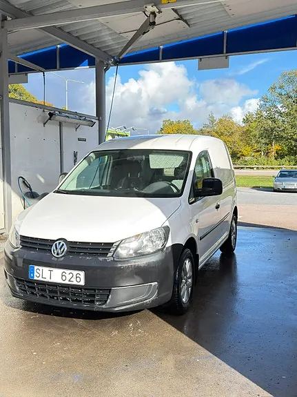 Volkswagen Caddy 2011 photo 2