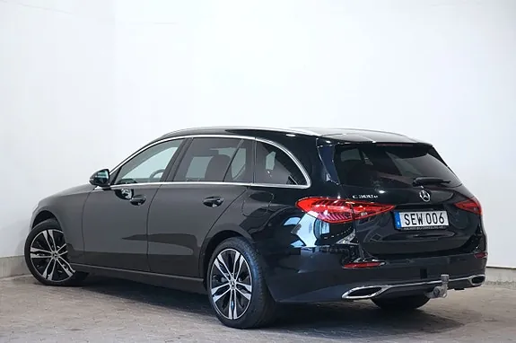 Mercedes-Benz C300 2023 photo 3