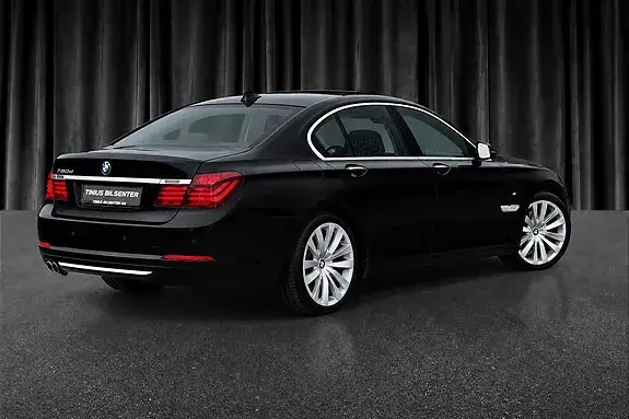 BMW 730D 2013 photo 2