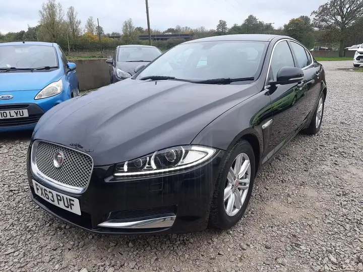 Jaguar Xf 2013 photo 3