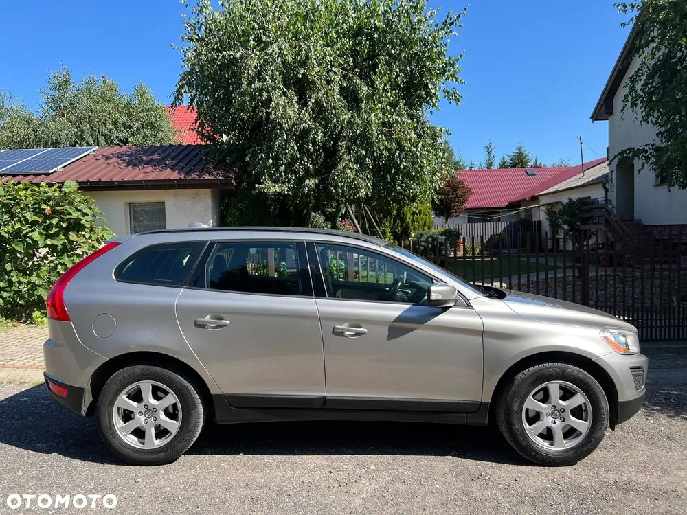 Volvo Xc 60 2012 photo 2