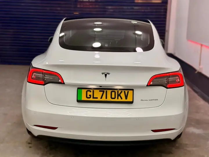 Tesla Model 3 2022 photo 5