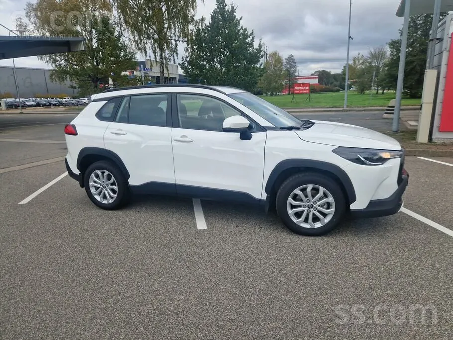Toyota Corolla Cross 2025 photo 3