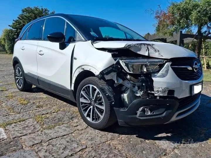 Opel Crossland X