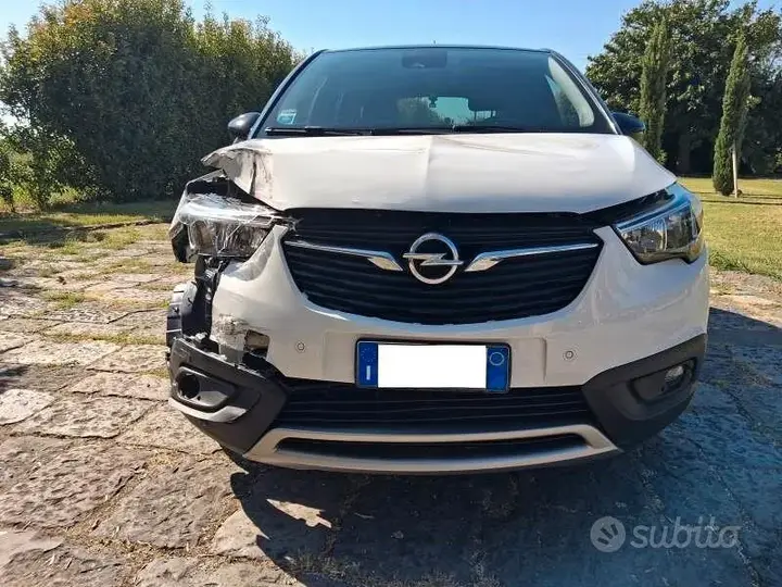 Opel Crossland X 2017 photo 2