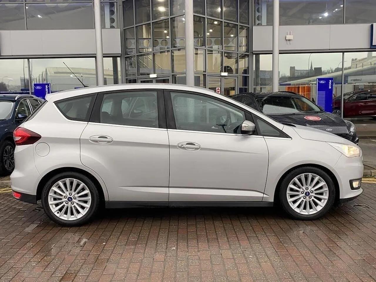 Ford C-Max 2016 photo 3